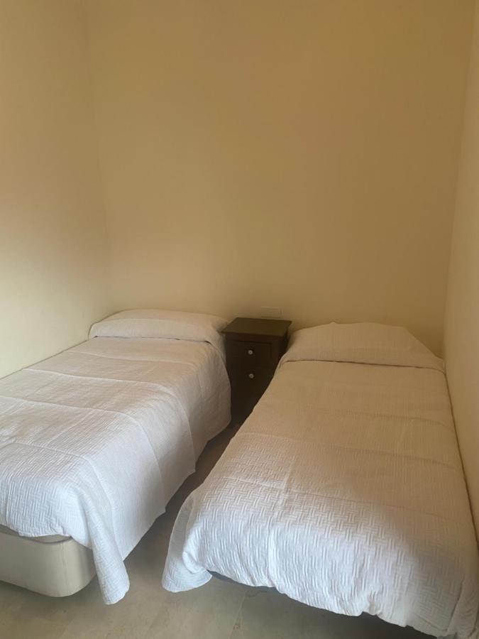 Apartamento Turistico Vega House Cordova Esterno foto